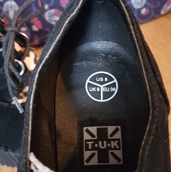 NWOT T.U.K. Leopard print Suede Wedge Booties - Picture 4 of 4